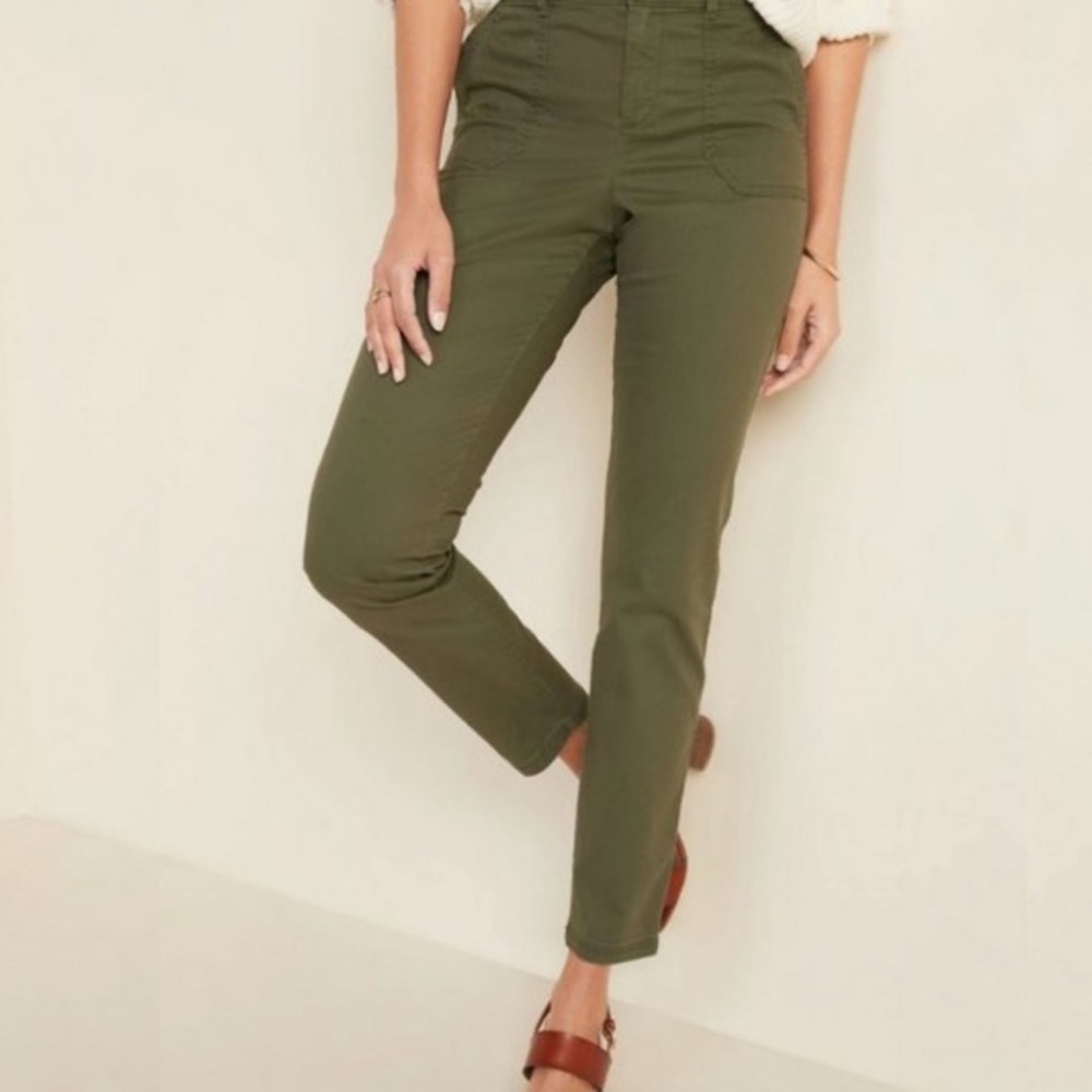 Old Navy Olive Green Cropped Ankle Pants